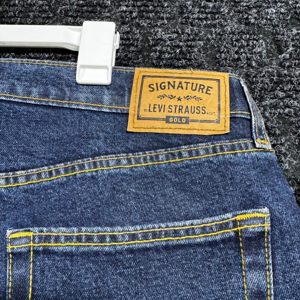Signature by Levi Strauss Gold Relaxed Fit Jeans Dark Wash 36x30 Mens Denim